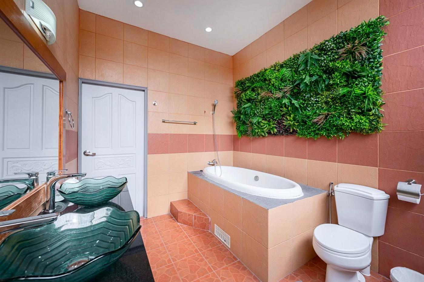 Majestic Residence Pool Villa 4 Bedrooms Private Beach Pattaya Exterior photo